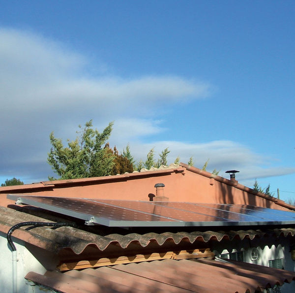 10 Une installation d'&eacute;nergie autonome pr&egrave;s d'Aix-en-Provence